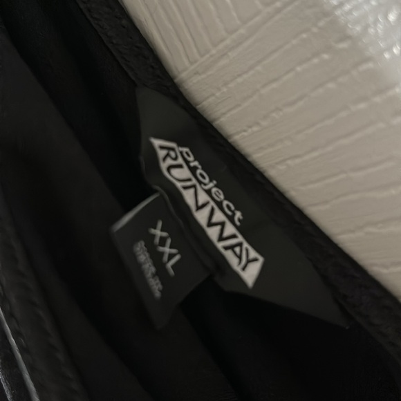 Project Runway Black Blouse NWT - Picture 3 of 7